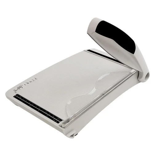 Guillotine trimmer by Tonic Studios & Tim Holtz